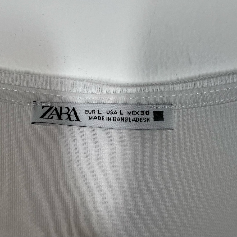 Zara Women's Size Large White Distressed Raw Edge V-Neck T-Shirt - Picture 5 of 7